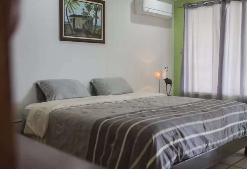 هتل Boutique Playa Bonita