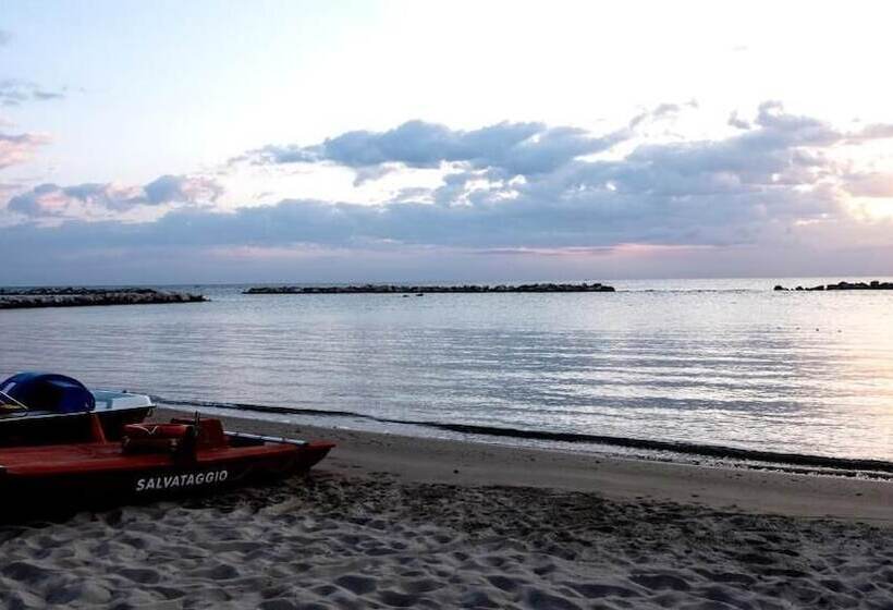 فندق Diomedea Residence Village