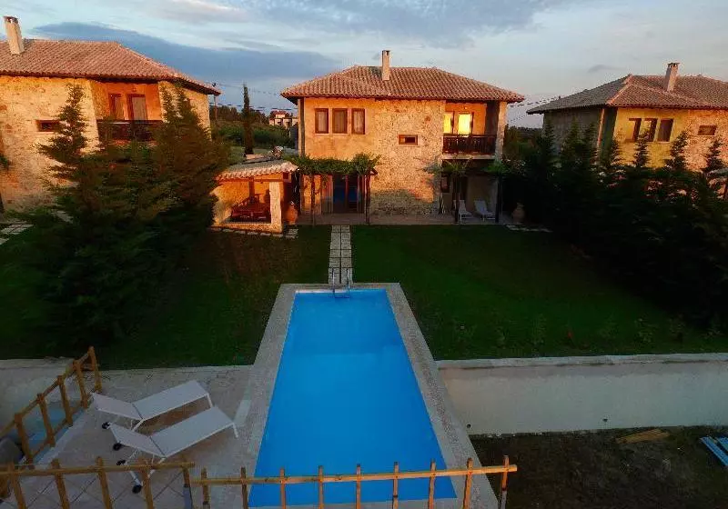 Hotelli Fruit Garden Villa