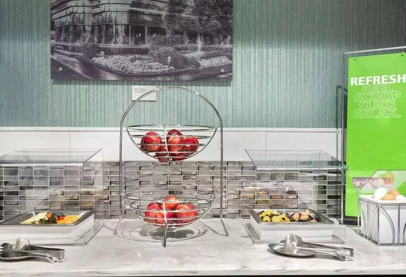 Hotelli Hampton Inn & Suites Atlanta Buckhead Place