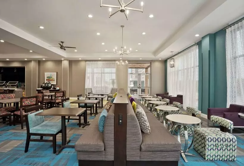 هتل Homewood Suites By Hilton Florence