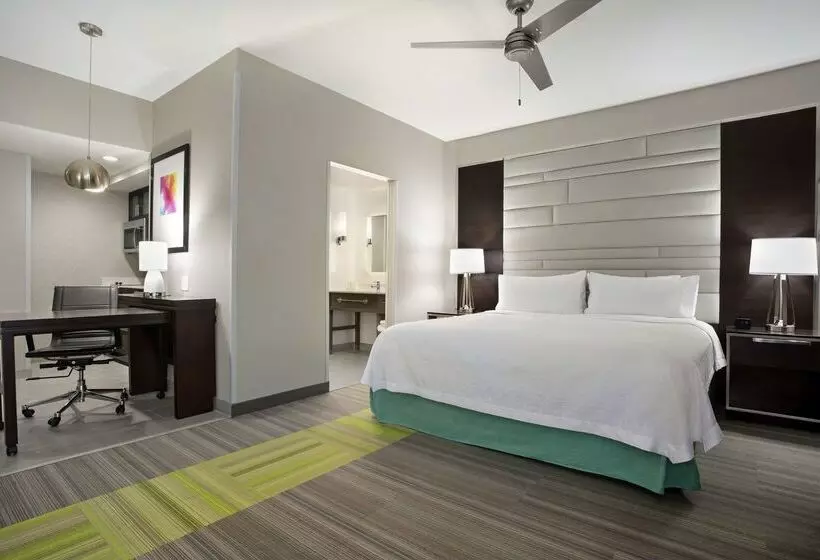 هتل Homewood Suites By Hilton Florence