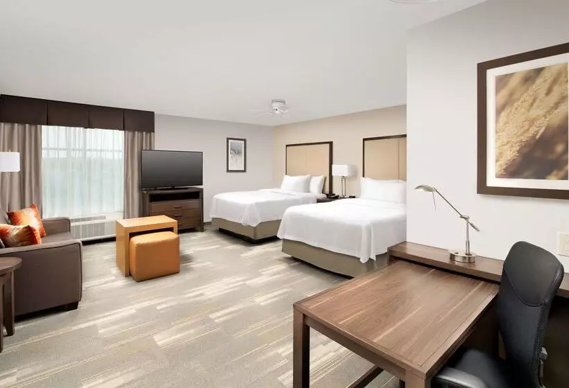 ホテル Homewood Suites By Hilton Kansas City Speedway