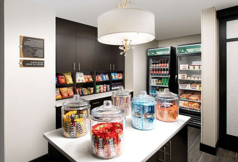 ホテル Homewood Suites By Hilton Kansas City Speedway