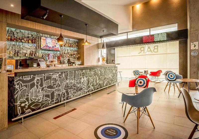 Otel Ibis Cali Granada