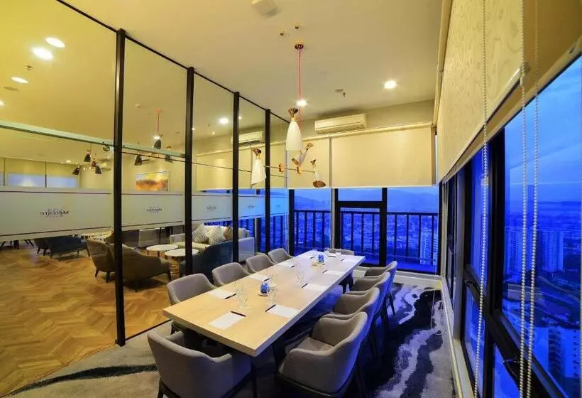 ホテル Mercure Selangor Selayang