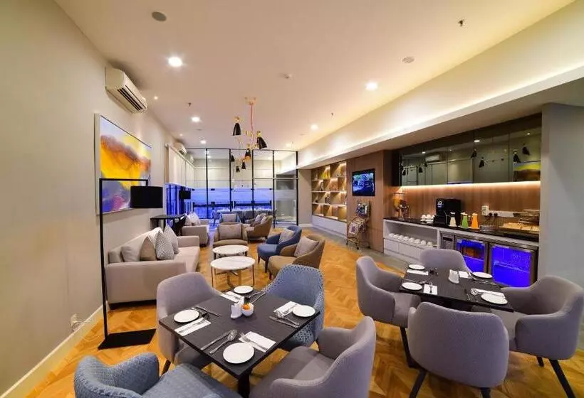 ホテル Mercure Selangor Selayang