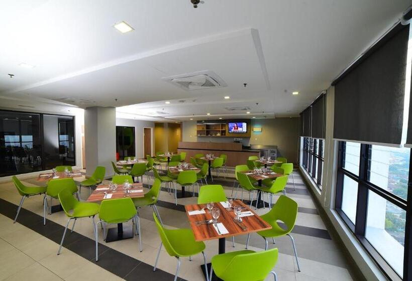 فندق Mercure Selangor Selayang