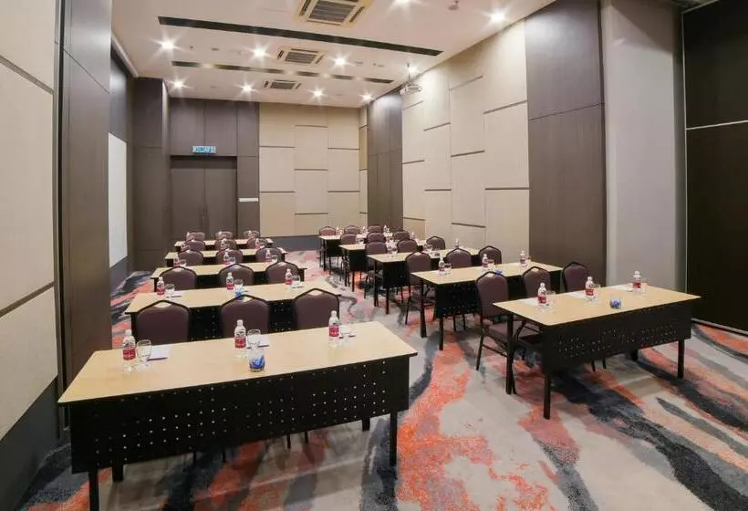 ホテル Mercure Selangor Selayang