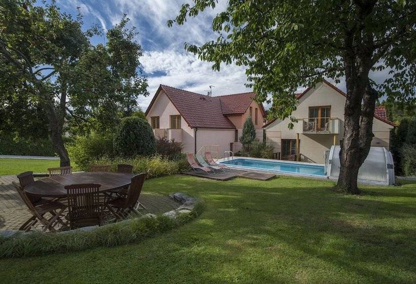 酒店 Garni Pod Skalkou