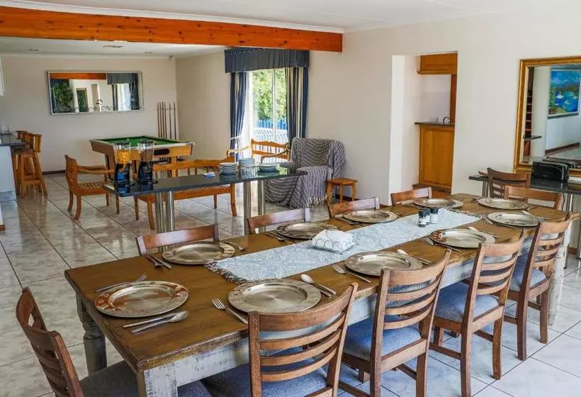 هتل Riversea Guesthouse