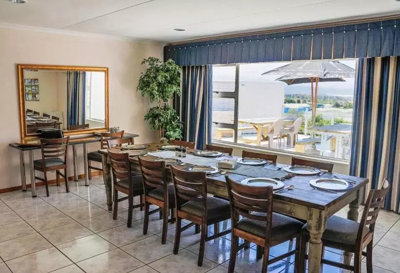 هتل Riversea Guesthouse