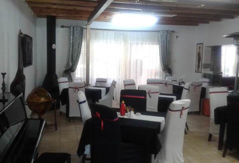 酒店 Royal Olympia Lodges & Safaris Rsa