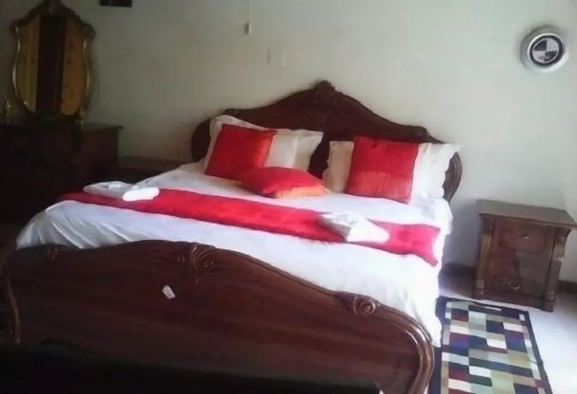 ホテル Royal Olympia Lodges & Safaris Rsa