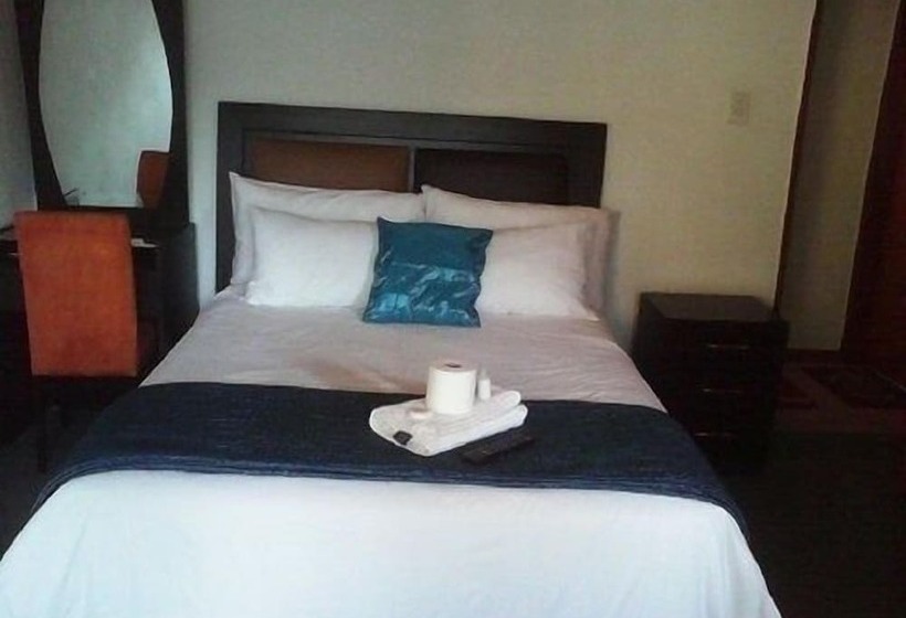 酒店 Royal Olympia Lodges & Safaris Rsa