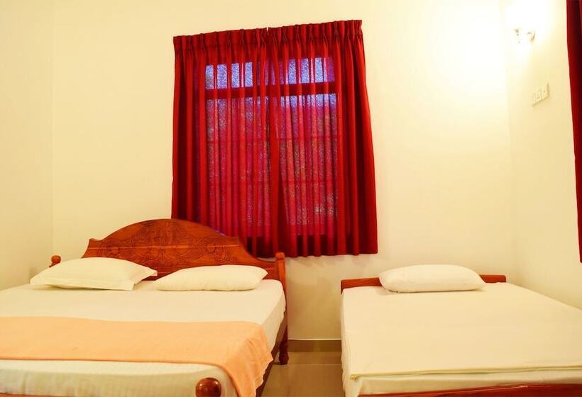 هتل Saffron Guest Inn