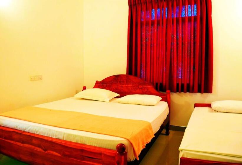 هتل Saffron Guest Inn