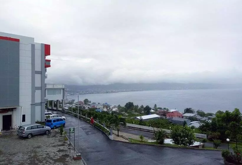 Hotelli Santika Luwuk   Sulawesi Tengah