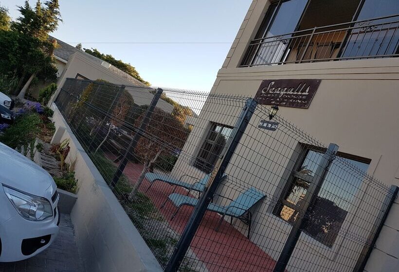 בית מלון כפרי Seagulls Guest House