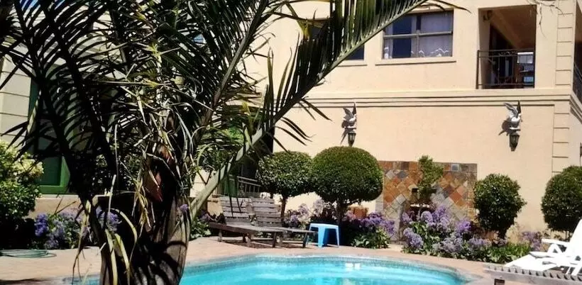 Hotelli Seagulls Guest House