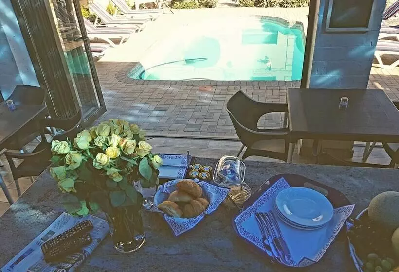 Hotelli Seagulls Guest House