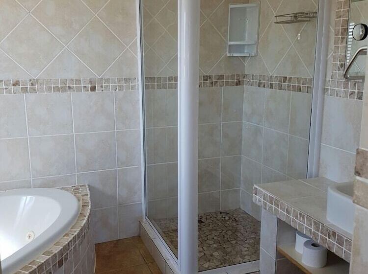 בית מלון כפרי Seagulls Guest House