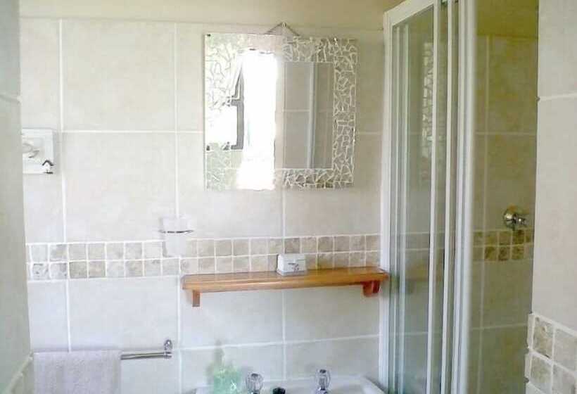 בית מלון כפרי Seagulls Guest House