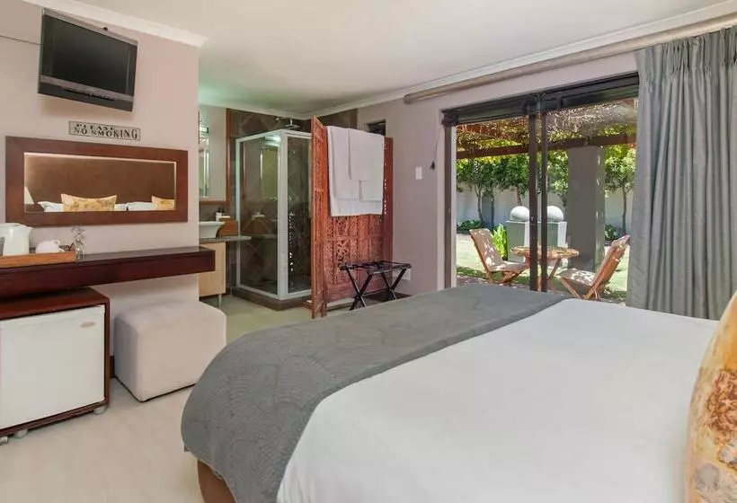 Hotelli Whale Away Guest House