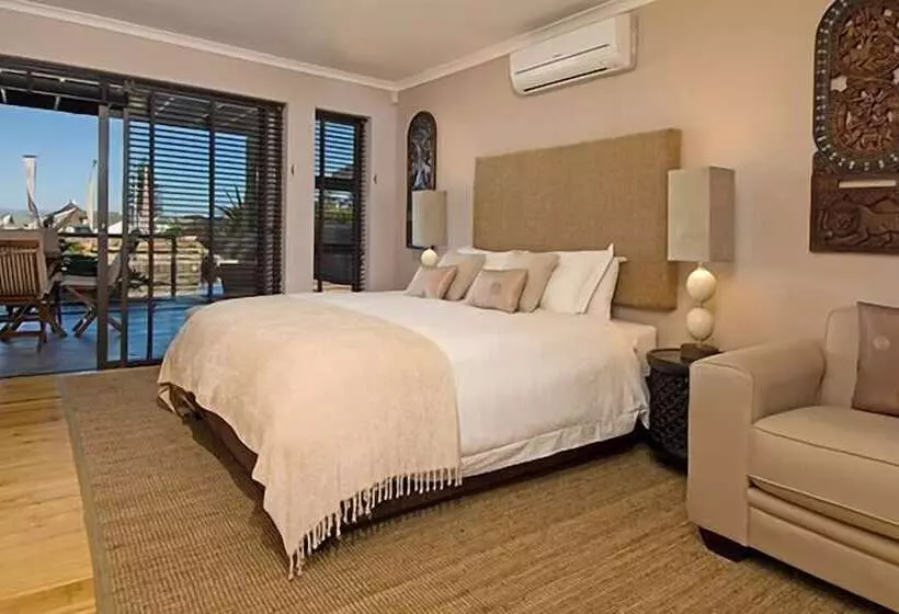 Hotelli Whale Away Guest House