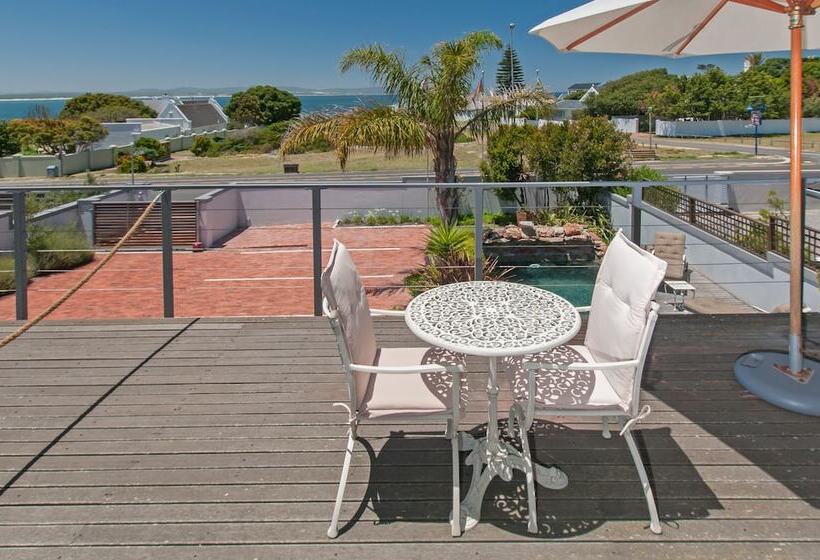 בית מלון כפרי Whale Away Guest House