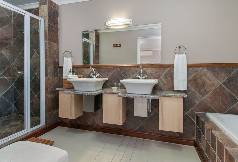 בית מלון כפרי Whale Away Guest House