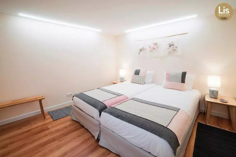 Lis Apartments