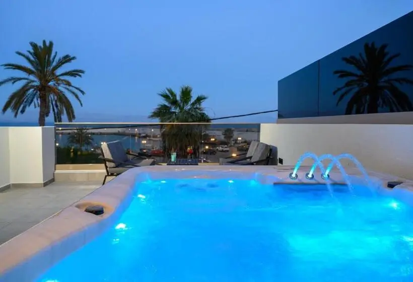 Cove Luxury Suites