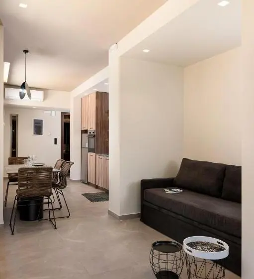 Cove Luxury Suites