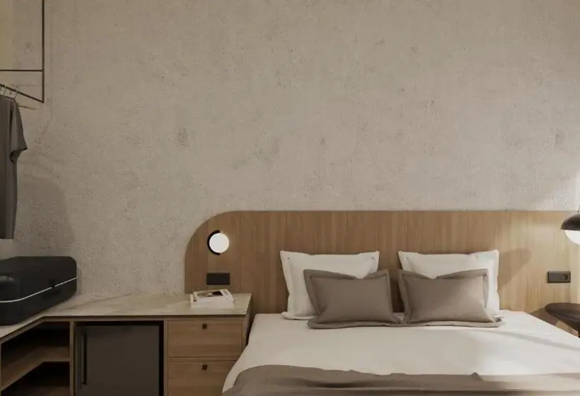 Hotelli Platanos Rooms