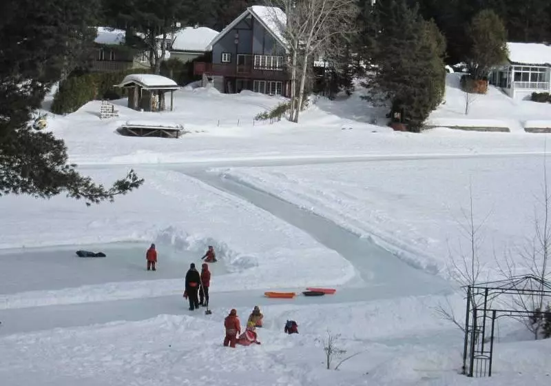Hotel Auberge Du Lac Dore