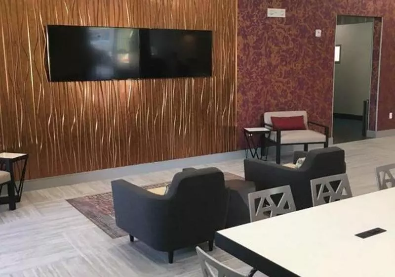 Best Western Plus Temecula Wine Country Hotel & Suites