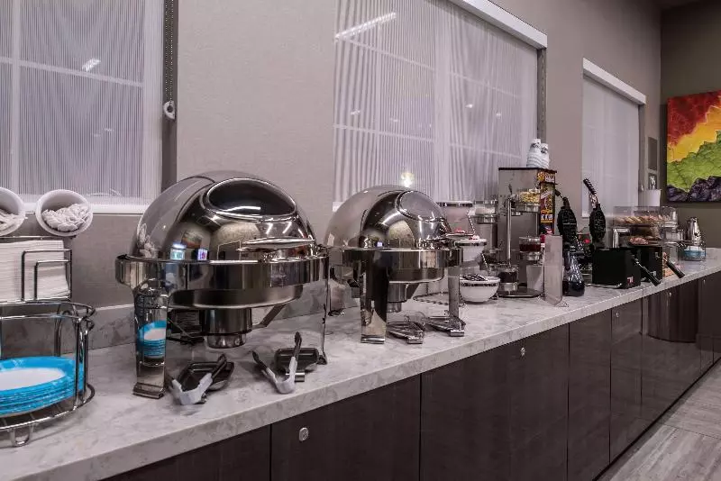 Best Western Plus Temecula Wine Country Hotel & Suites