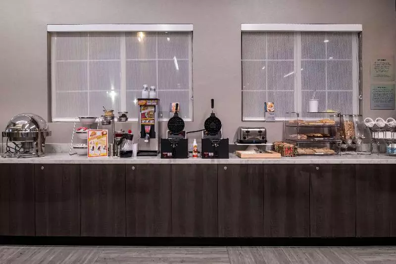 Best Western Plus Temecula Wine Country Hotel & Suites