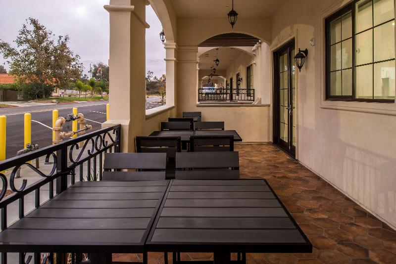 Best Western Plus Temecula Wine Country Hotel & Suites