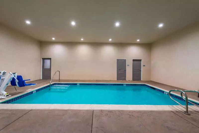 Best Western Plus Temecula Wine Country Hotel & Suites