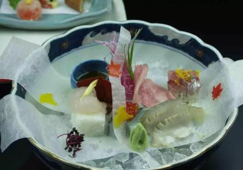 Hotelli Ryokan Hanareya Ishidaya