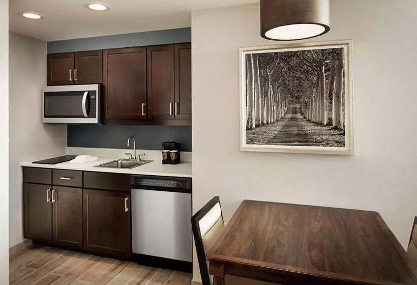 Hotelli Homewood Suites By Hilton Teaneck Glenpointe