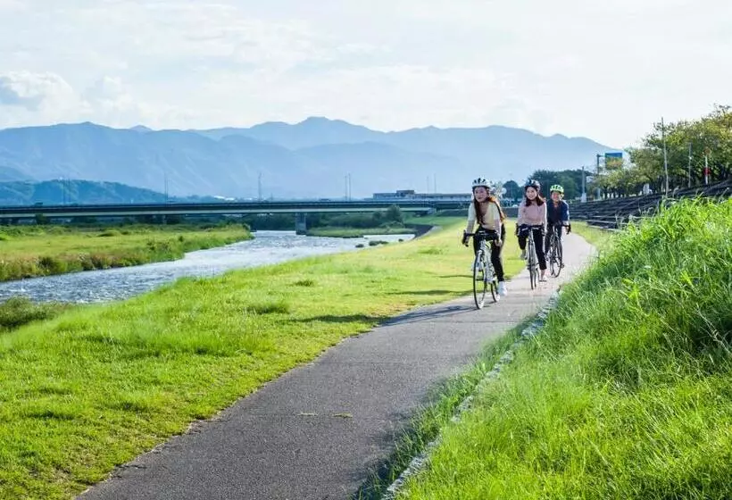 Hotelli Japanese Onsen Ryokan Kohakuen
