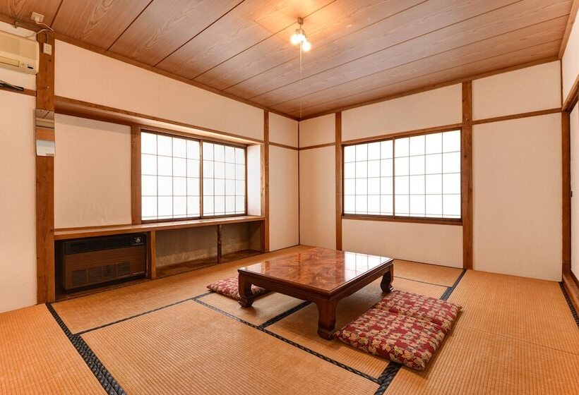 هتل La Montagne Furuhata