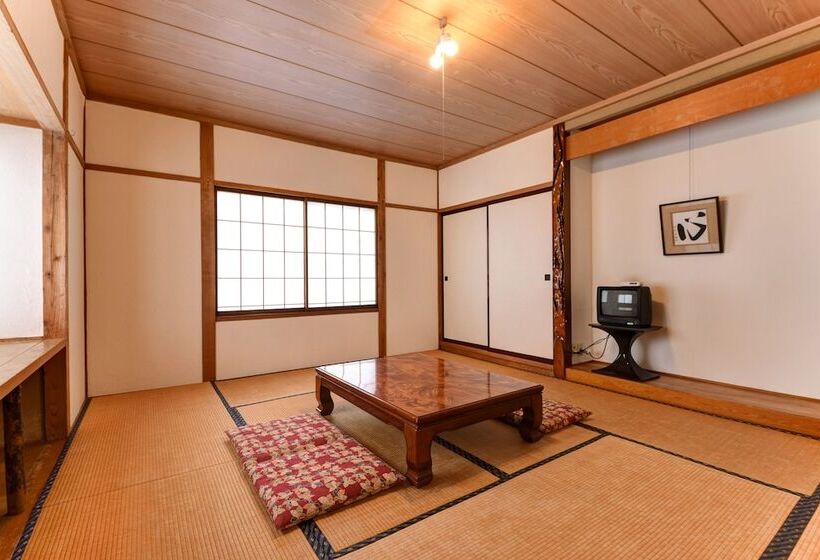 هتل La Montagne Furuhata