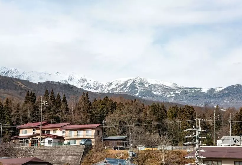 هتل La Montagne Furuhata