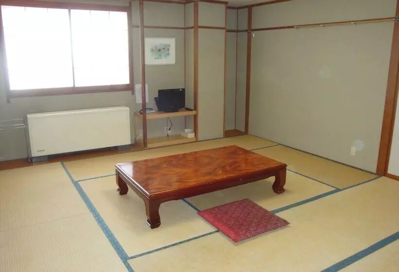 هتل La Montagne Furuhata