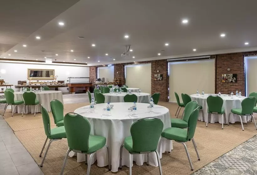 ホテル Park Inn By Radisson Istanbul Airport Odayeri