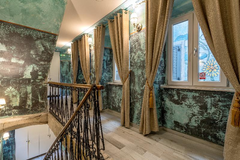 Plaza Marchi Old Town   Mag Quaint & Elegant Boutique Hotels